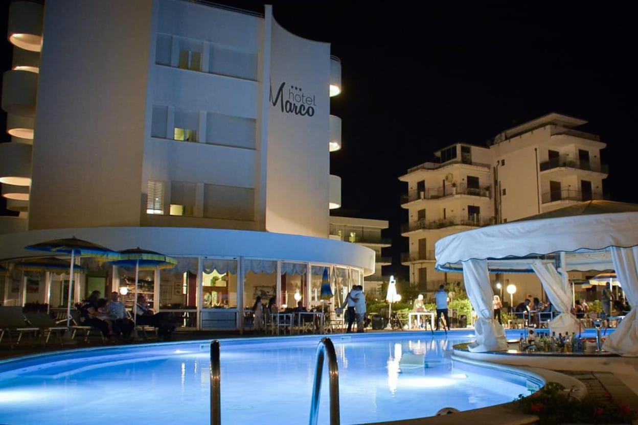 Hotel Marco Lido Di Savio Exterior photo